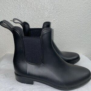 Capelli New York Women's Size 8 Rain Boots Matte Black Ankle RBT4519 Worn twice